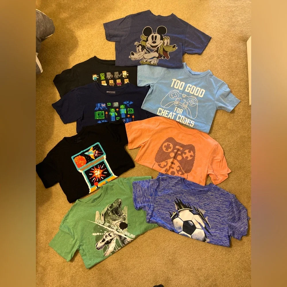 Boys T-Shirt Bundle! Youth Large 10/12 - Picture 1 of 10